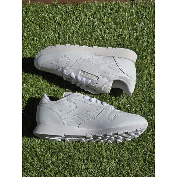 Reebok CL Leather Size 8 Women's Classic Sneakers Running Shoes White On White - Picture 3 of 11